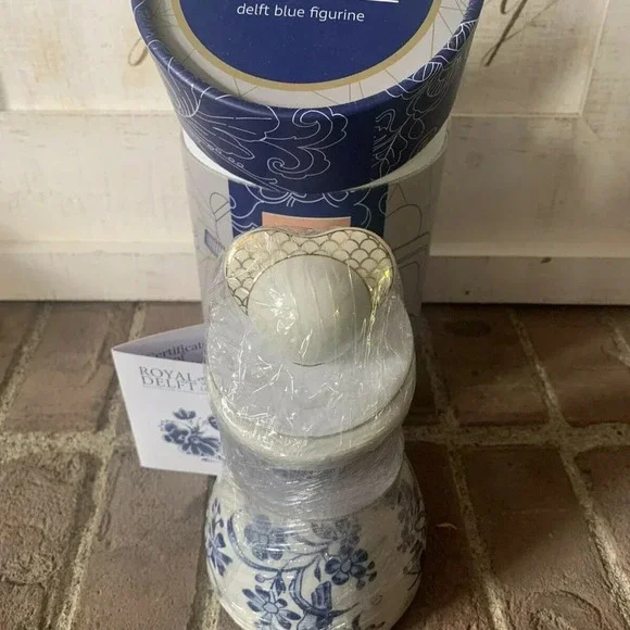 NEW Royal Delft Proud Mary 09 Blue & White Collectible - Astonia - Picture 4 of 9